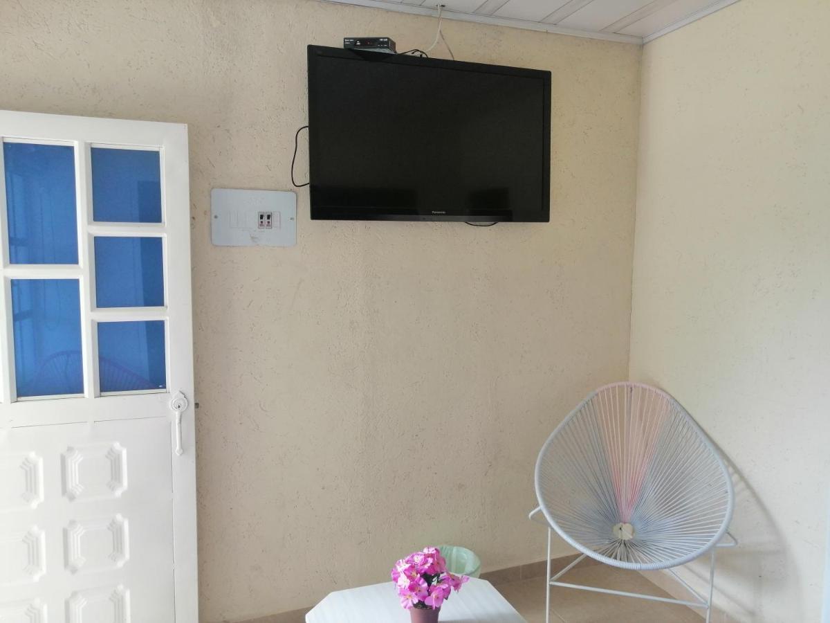 Hostal Fisterra Моникира Екстериор снимка