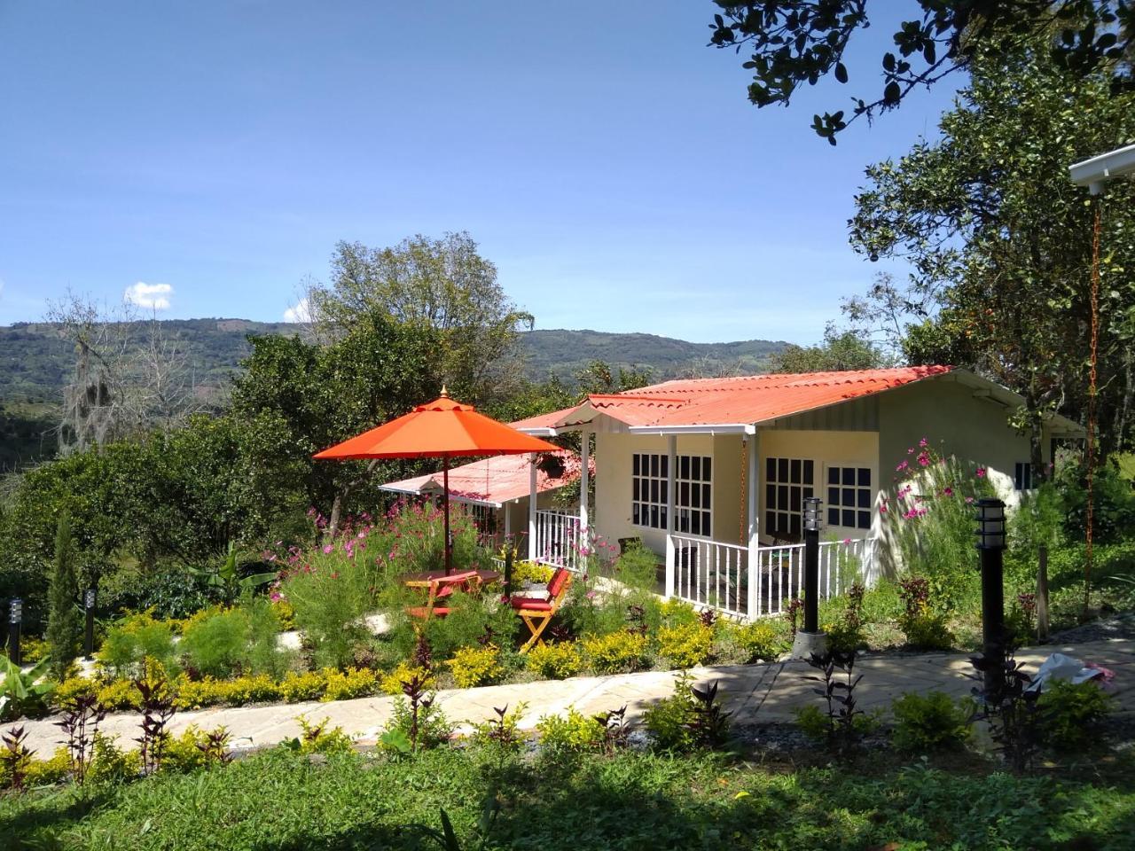 Hostal Fisterra Моникира Екстериор снимка