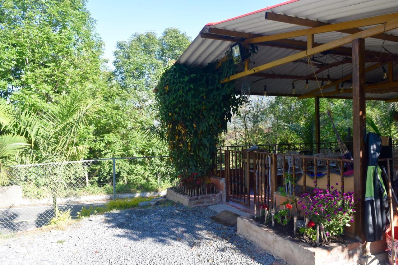 Hostal Fisterra Моникира Екстериор снимка