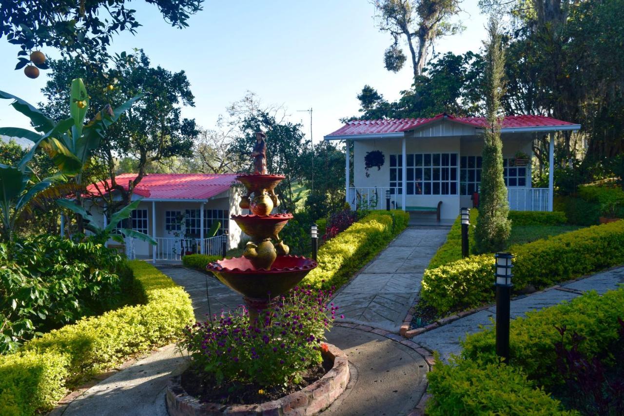 Hostal Fisterra Моникира Екстериор снимка