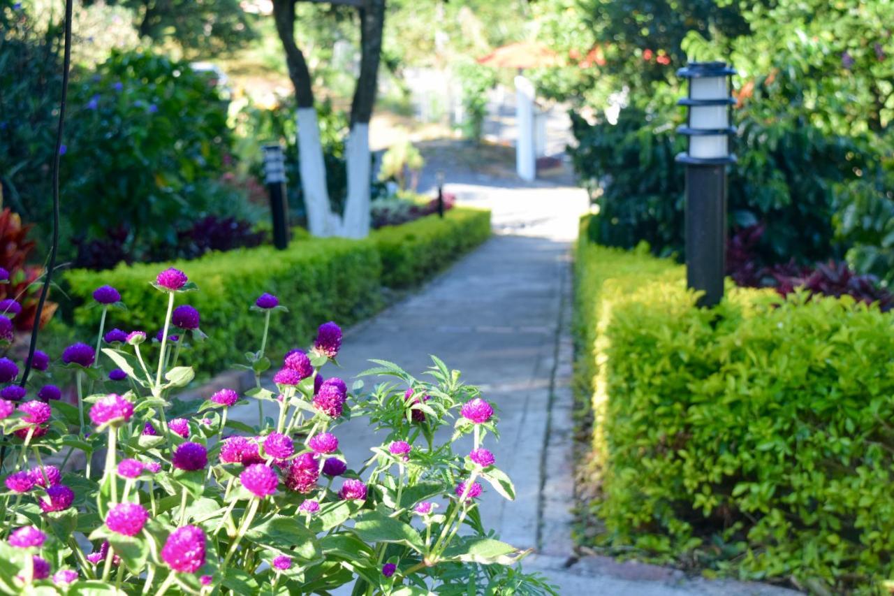Hostal Fisterra Моникира Екстериор снимка